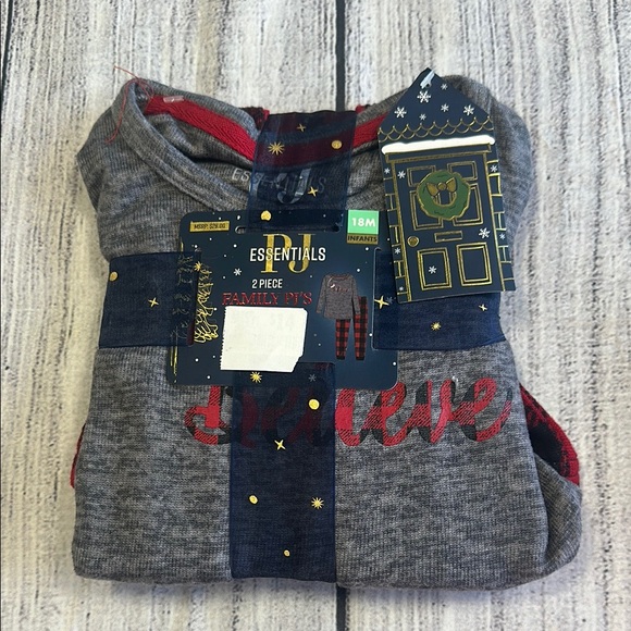 Essentials/Dearfoam Sz 18M Black and Red Pajama Sets (Two Sets) - Picture 4 of 6